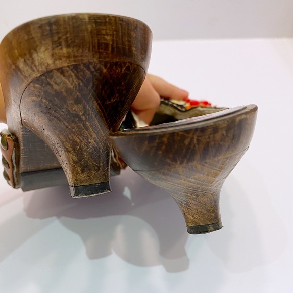 Miu Miu Wood Embroidered Clogs - 36 - Picture 10 of 11